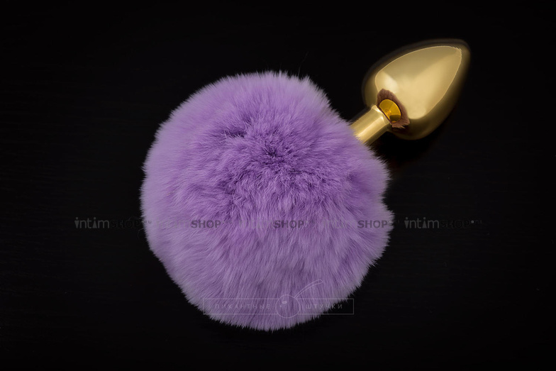 Анальная пробка Пикантные Штучки с фиолетовым пушистым хвостом, золотистая, 6 см